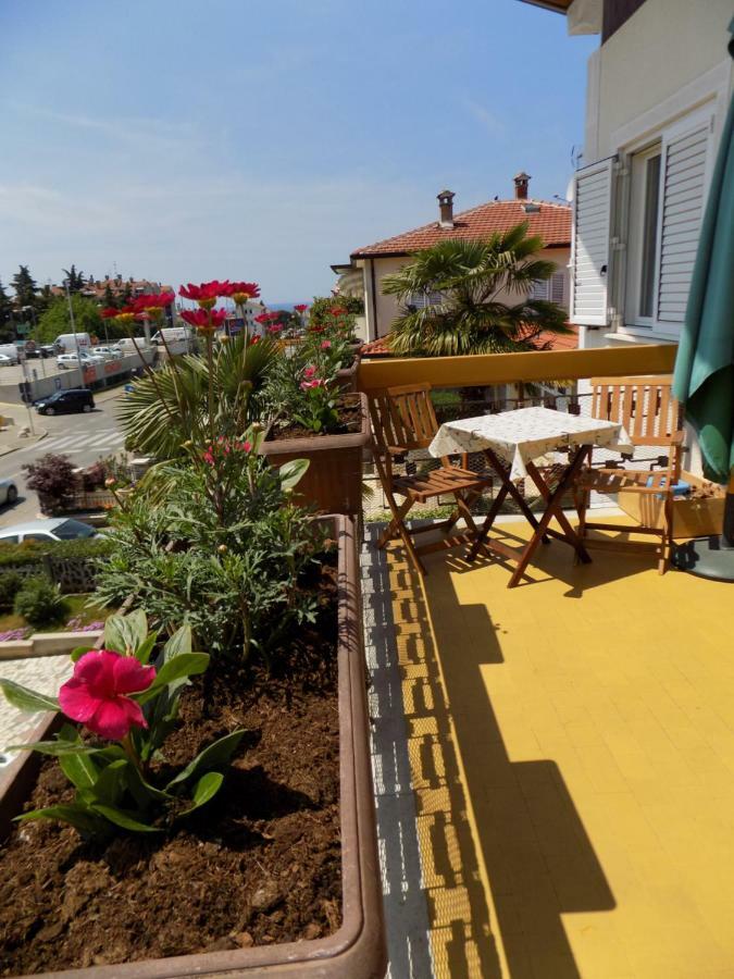 Apartment Leporiz Porec Bagian luar foto